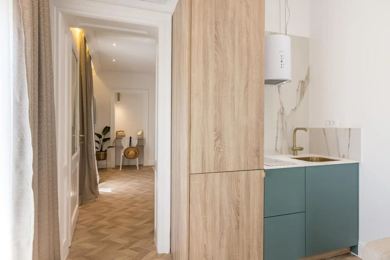 Apartment Split Finest Suite 1