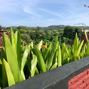 The Hidden Escapes Bingin- Sunset Rooftop Wood House With Ocean View & Private Kitchen Holiday home Uluwatu (Bali)