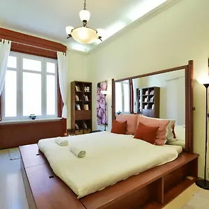 Ultra At Synagogue Apartment Budapest